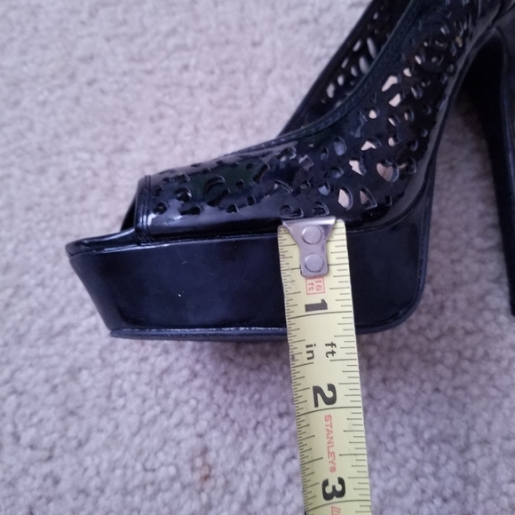 Black Lace Shiny Basic Platform Open Toe Heels - Picture 13 of 15